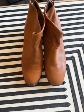 Toms Women's Chestnut Slip-On Leather Ankle Booties